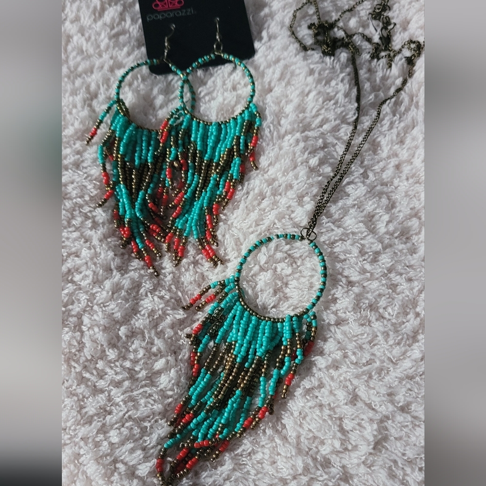Paparazzi jewelry set